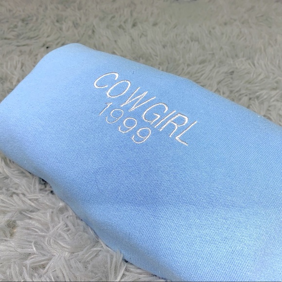 CUSTOM Cowgirl Crewneck - Picture 1 of 5